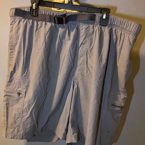 Columbia Men's Tan Cargo Shorts